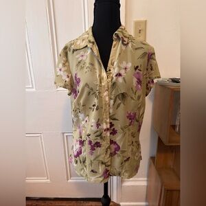 Vintage Green floral sheer short sleeve blouse #floralblouse